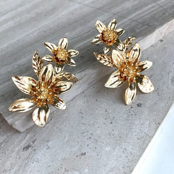 NEW~ Anthropologie Shashi Double Flower Drop Gold Earrings - Picture 1 of 7